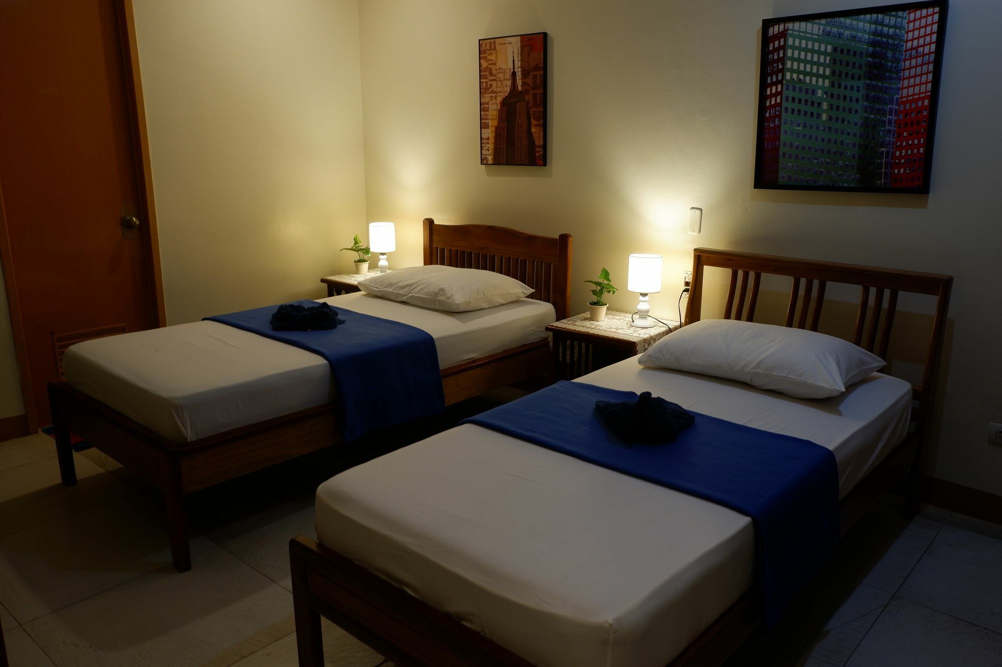 Cebu Budgetel - It Park City Center Екстериор снимка